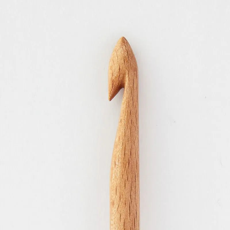 KnitPro beech wood crochet hook tip detail, 18mm