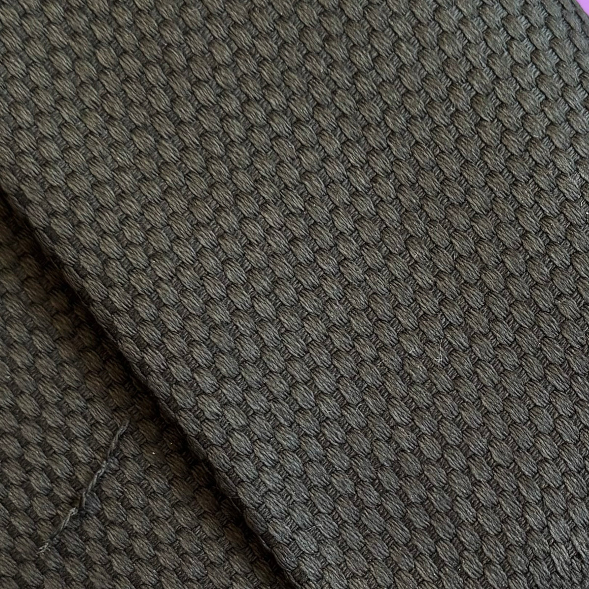 Zweigart Domino Stickstoff, zusammengelegtes Detail