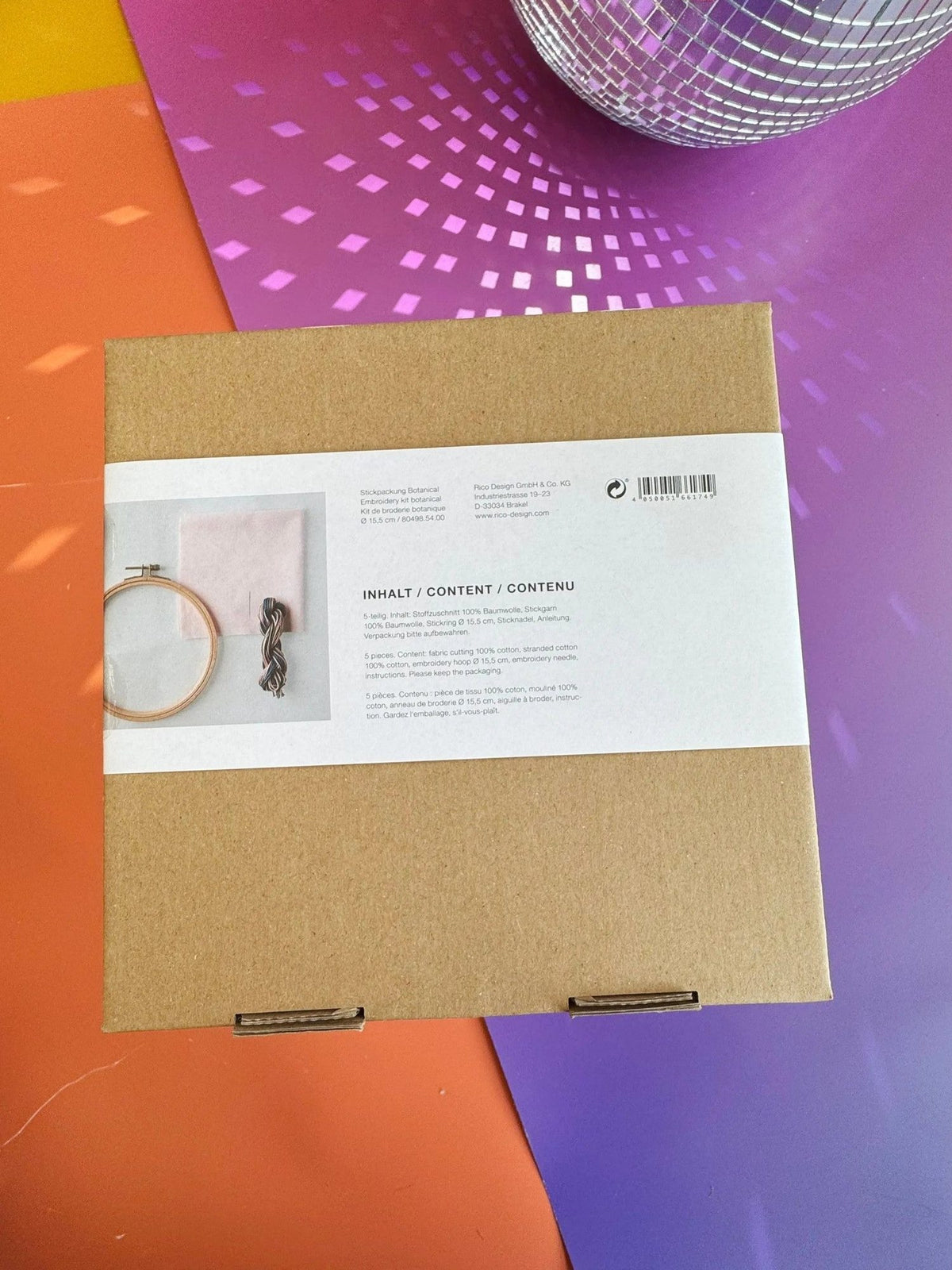 Rico Stickset mit Botanical-Motiv, Motiv-Detail
