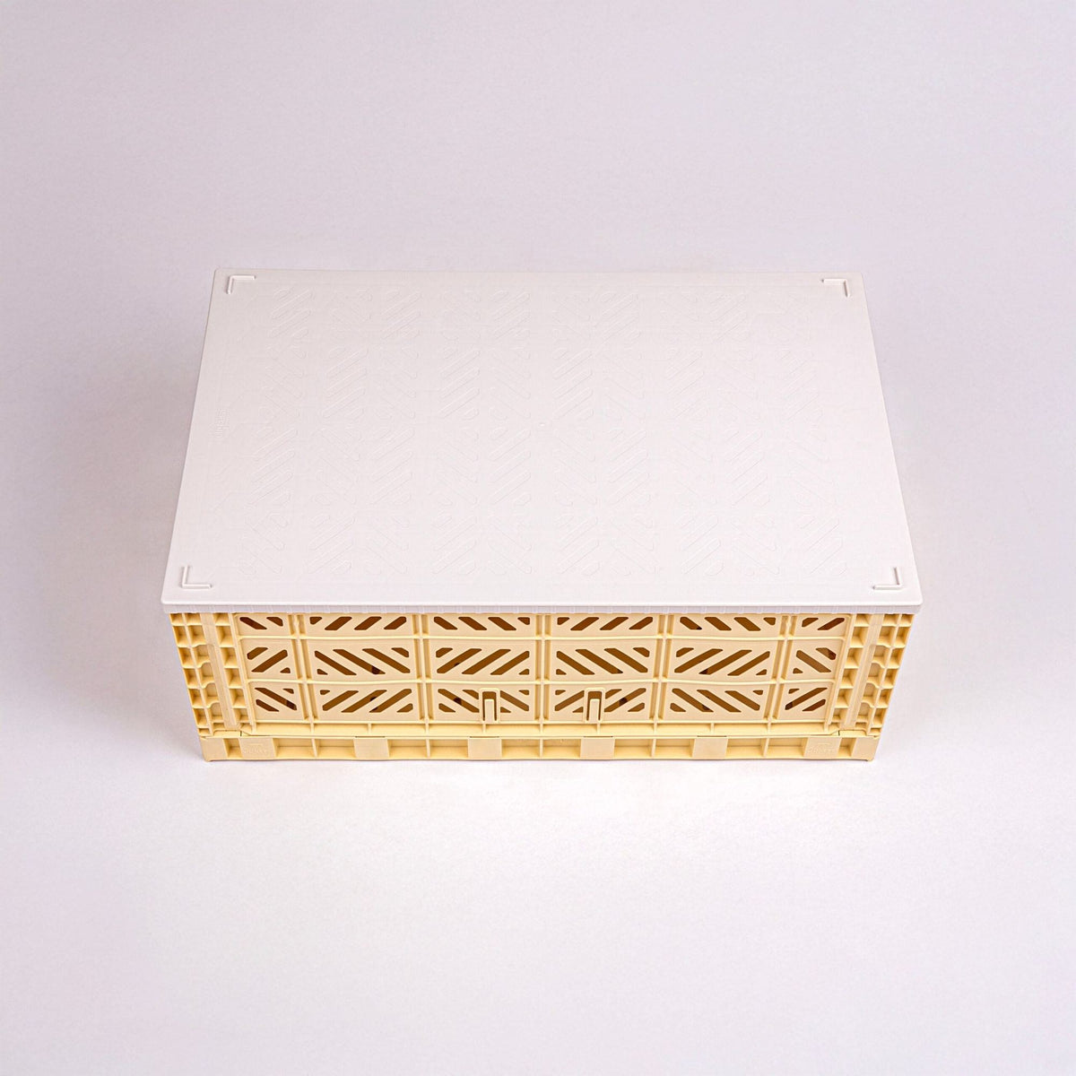 Aykasa Maxi crate lid stacked detail