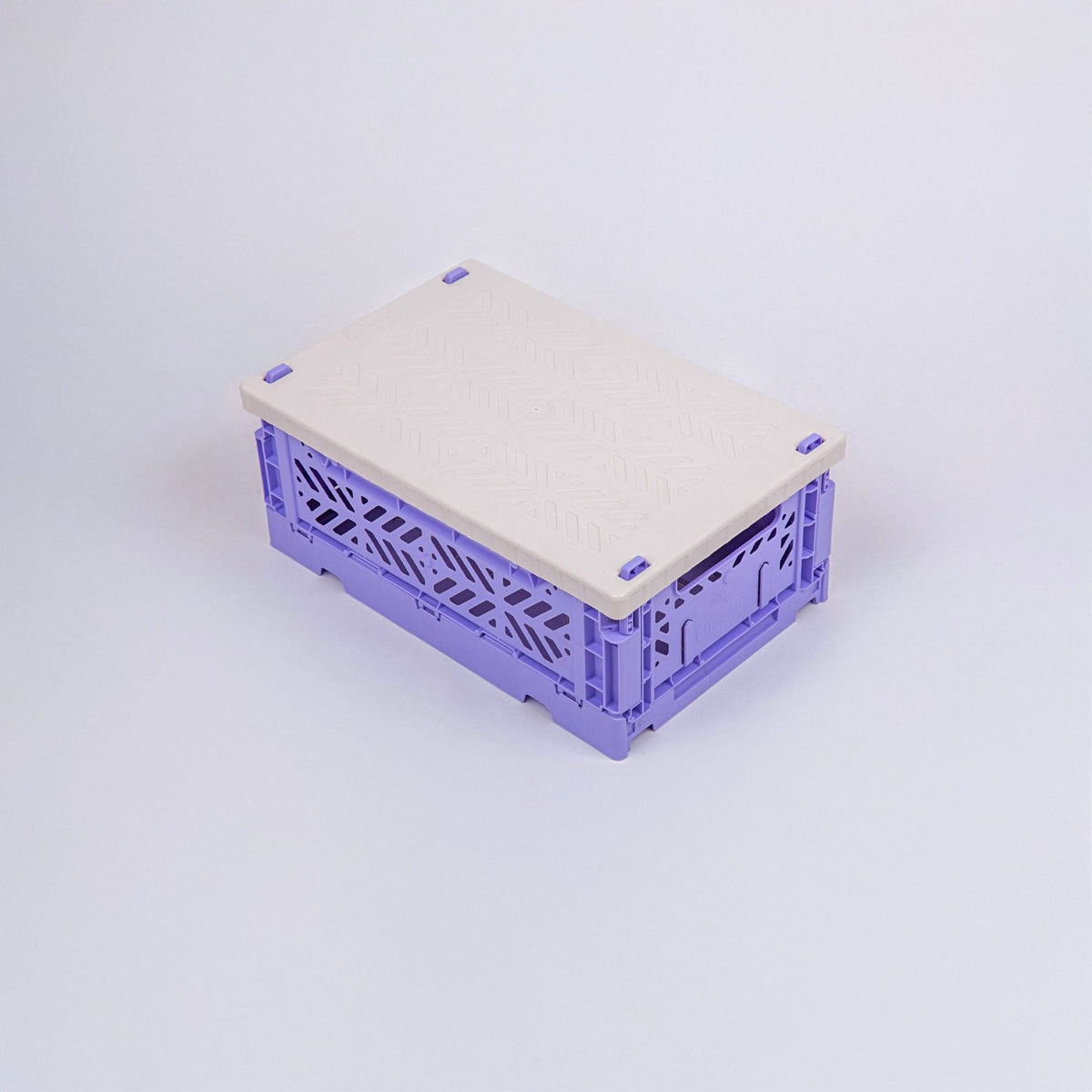 Aykasa Mini crate lid detail on crate