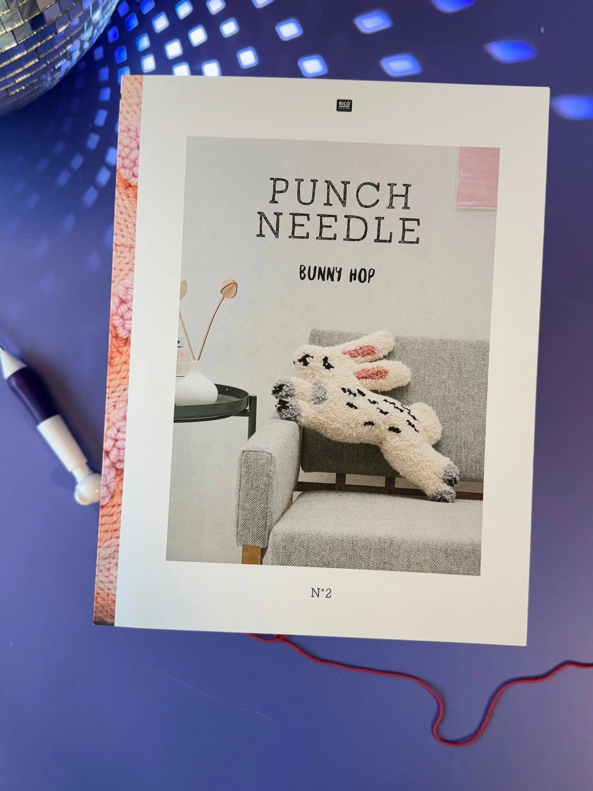 Rico Punch-Needle-Buch Nr. 2, aufgeschlagenes Buch