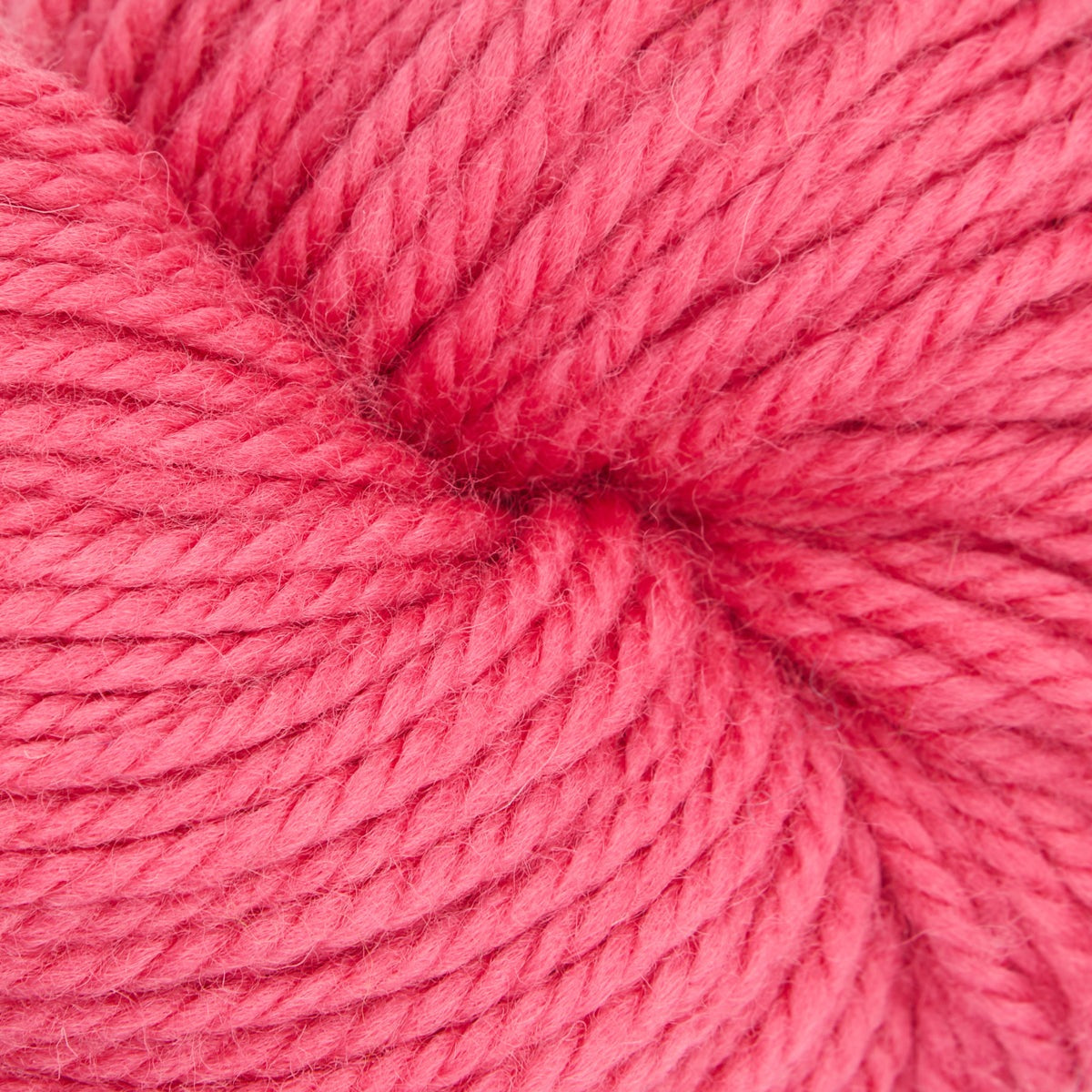Violet Jane Fine Punch-Needle-Garn, 110g-Strang in Bubble Gum