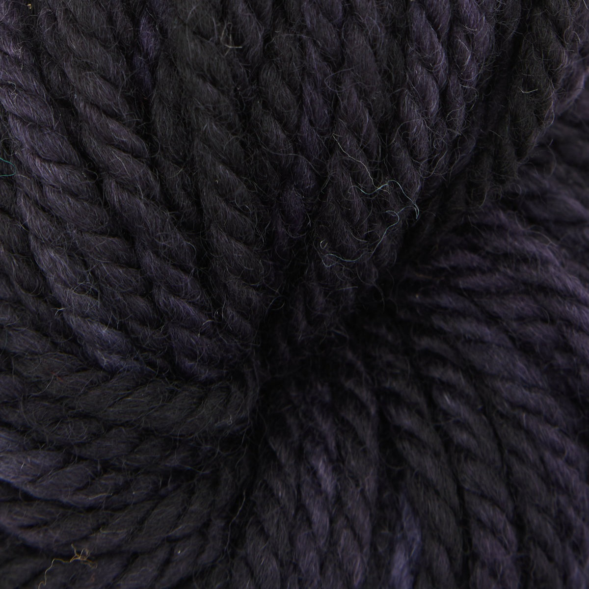 Mehrfarbiges Punch-Needle-Teppichgarn in Blackberry, 110g