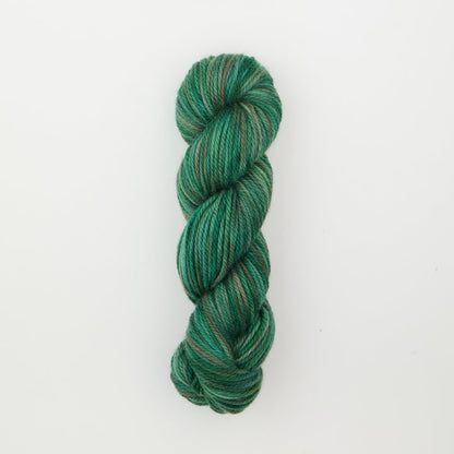 Punch Needle Yarn - Fine Yarn - Variegated Colors - 110g - Violet Jane - The Oxford Company