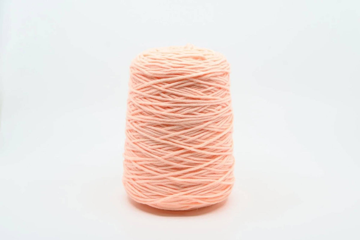 Acryl-Tuftinggarn auf Kone, 400g in Whispering Peach